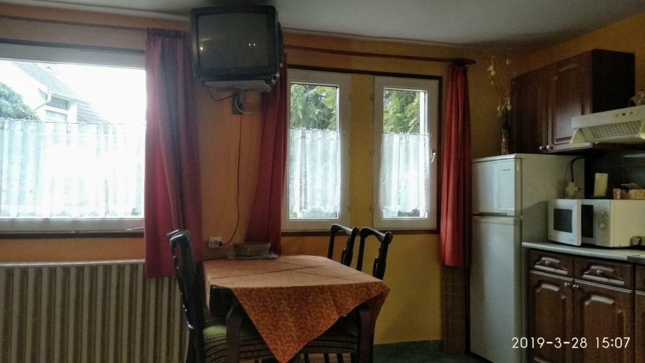 Naszaly Kapuja Vendeghaz Appartement Kosd Buitenkant foto